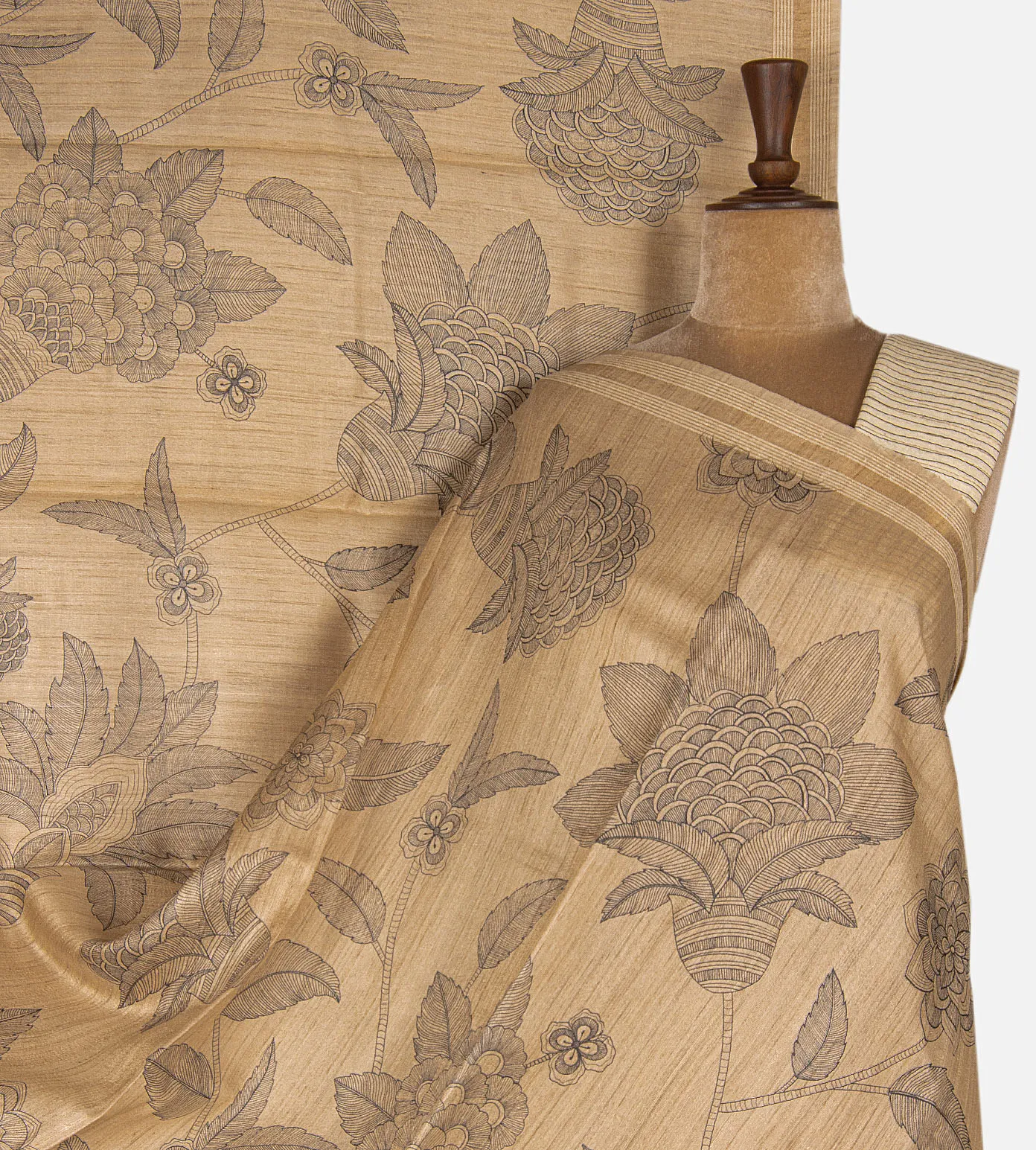 beige-tussar-saree-d09124105-a