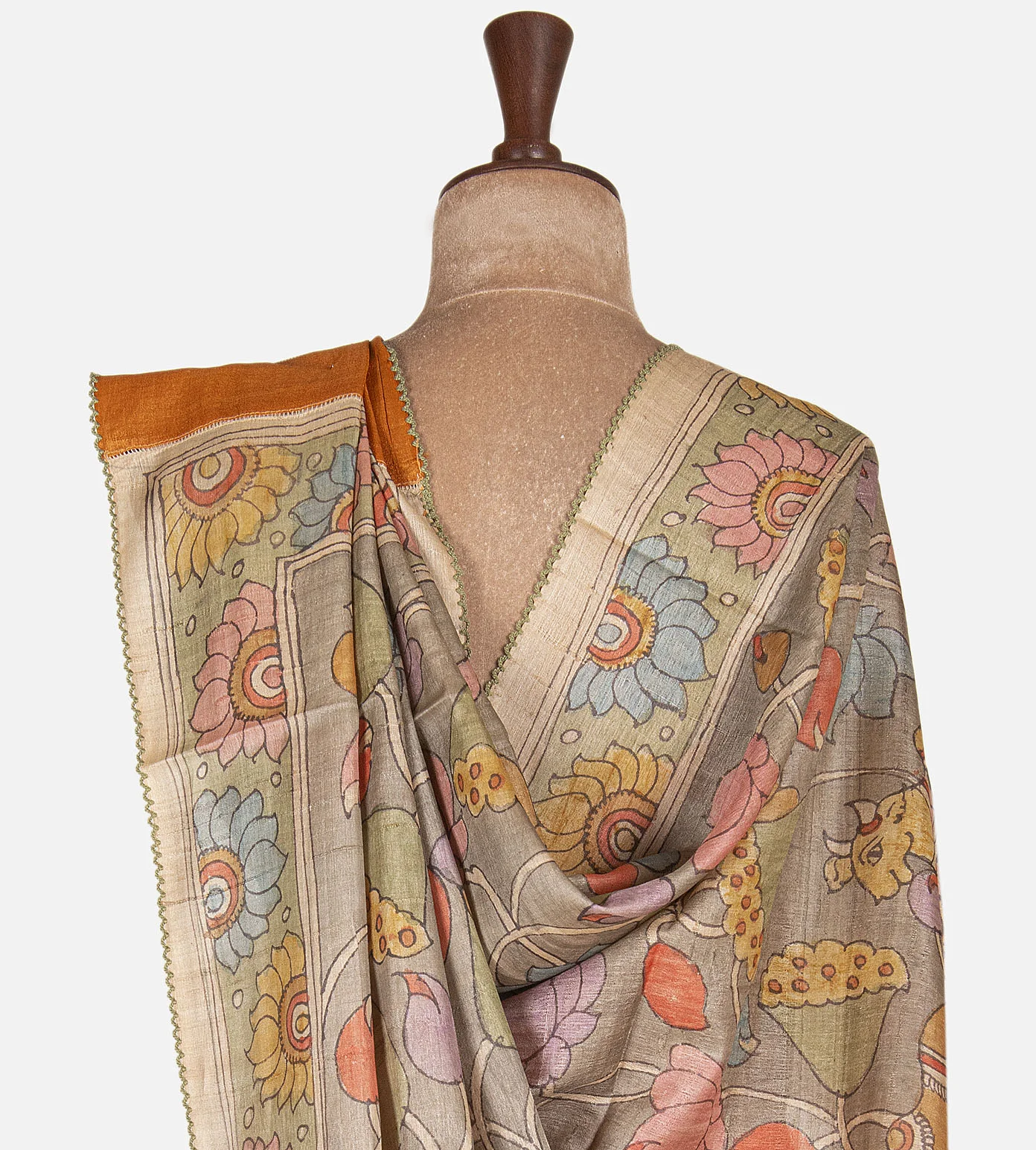 yellow-tussar-saree-e02149179-c