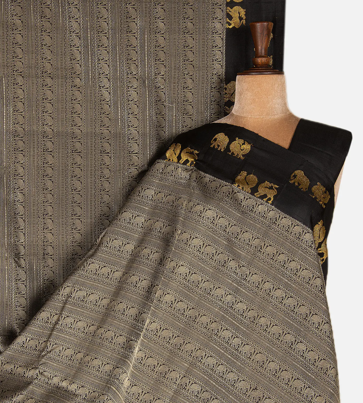 black-kanchipuram-silk-saree-d11139162-a