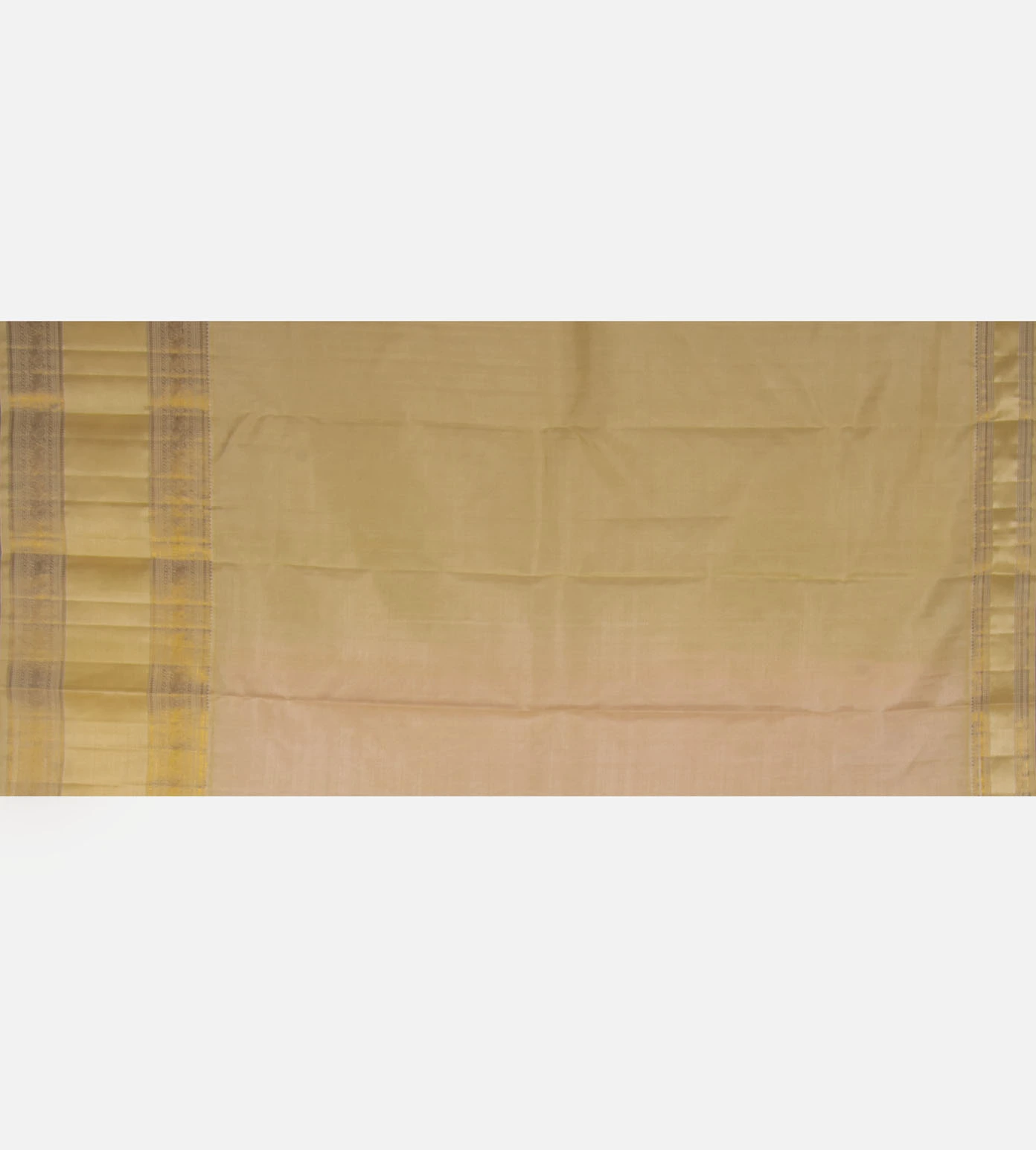 red-kanchipuram-silk-saree-d09127078-d