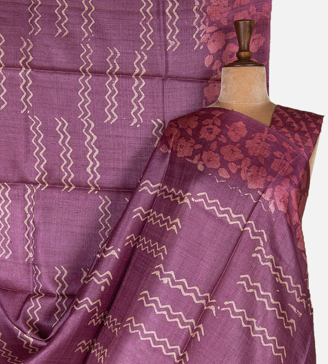 onion-pink-tussar-saree-e02148205-a