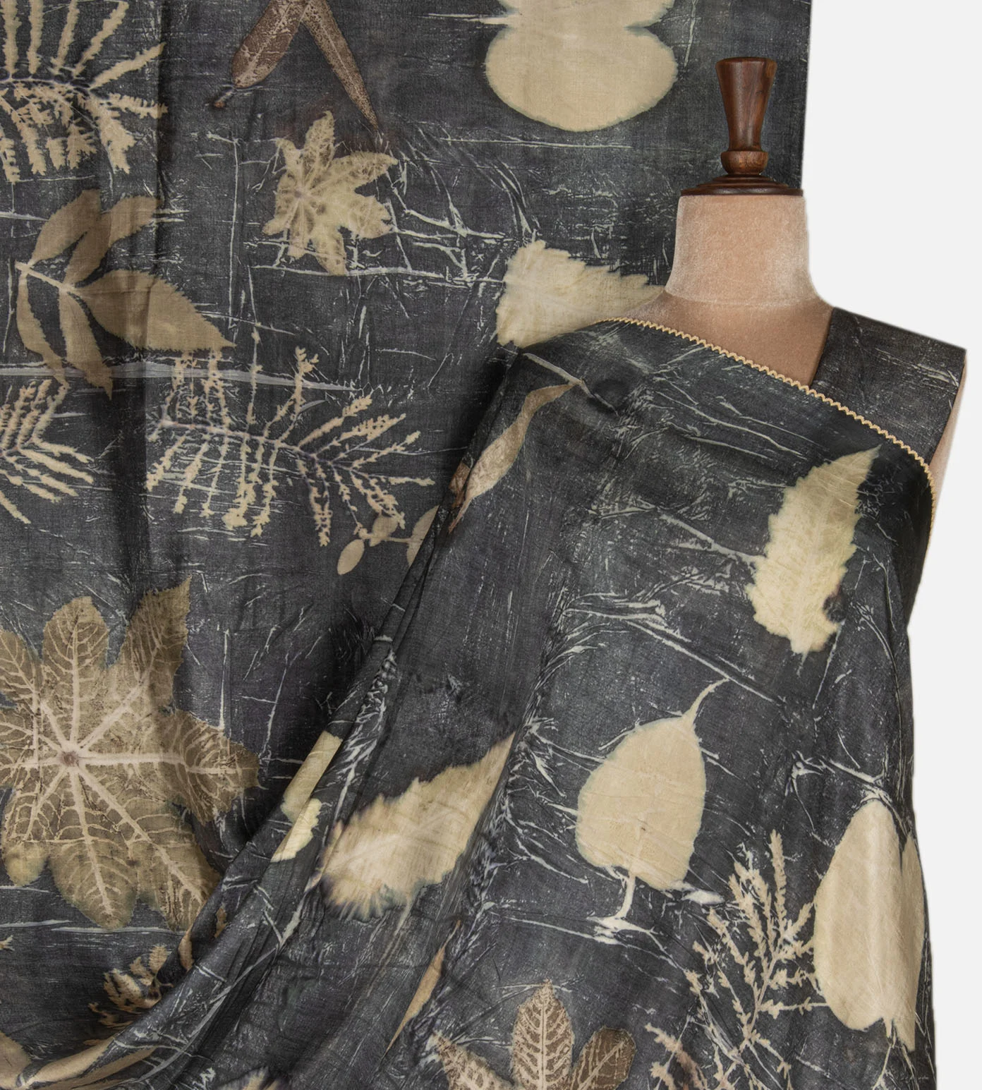 grey-tussar-saree-d09121804-a