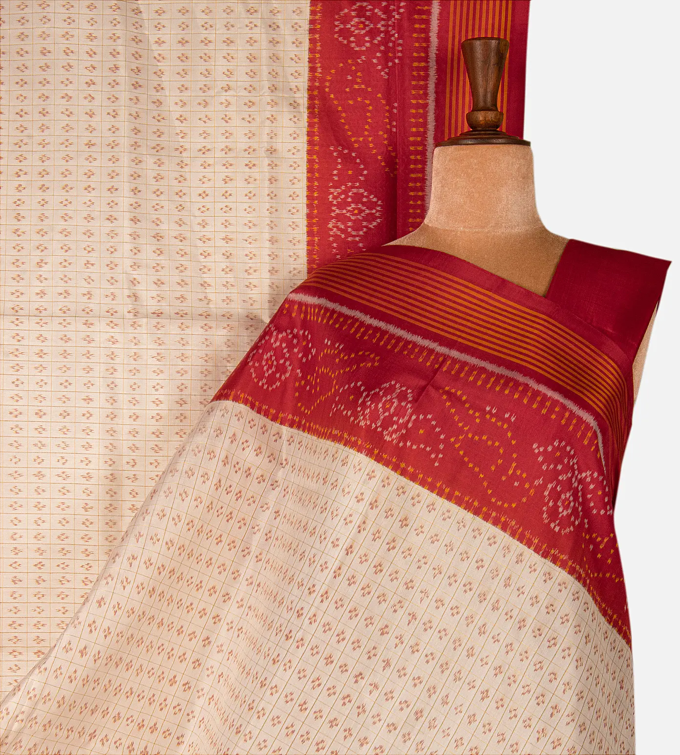 off-white-saree-patola-silk-saree-e02152692-a