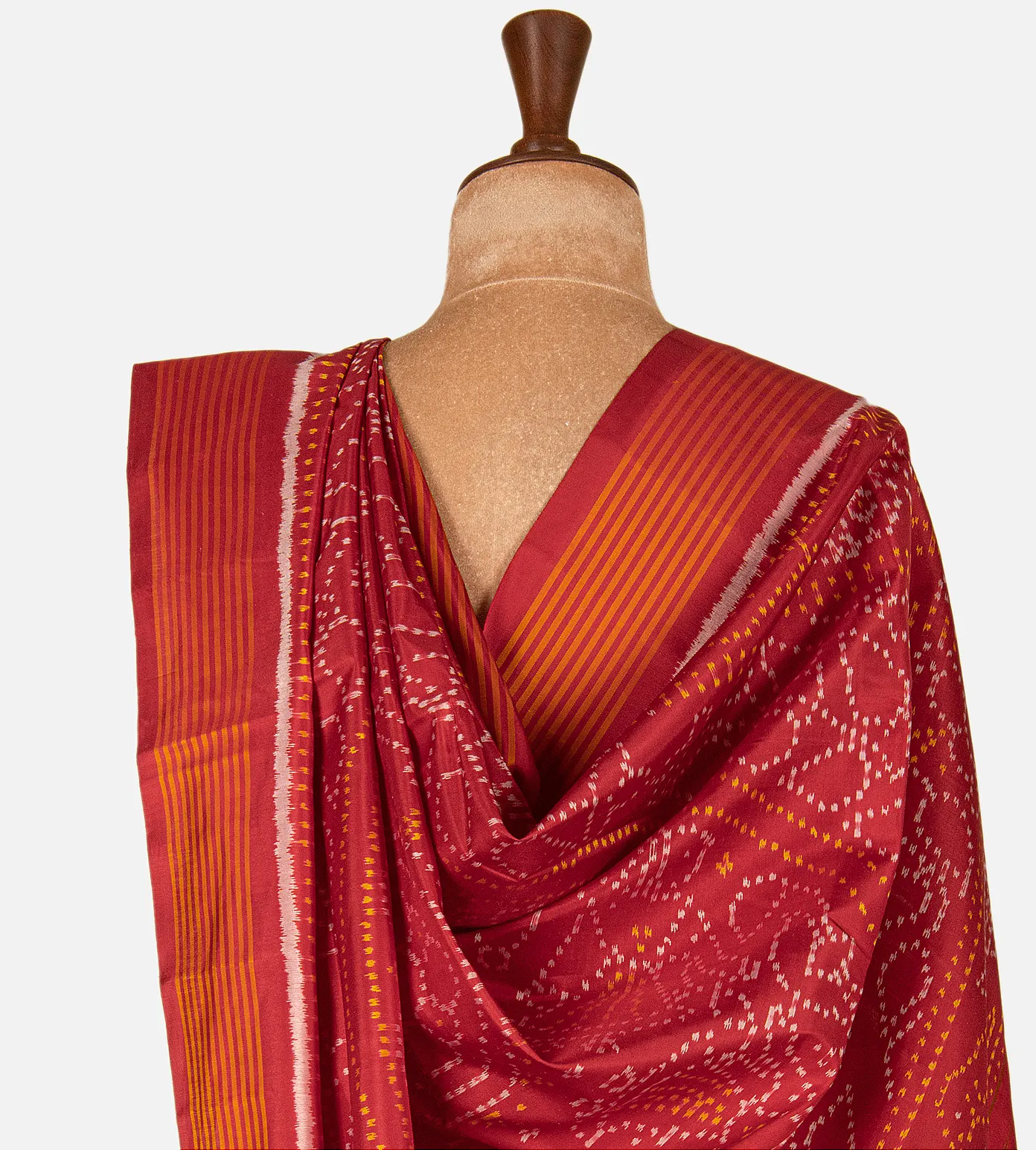off-white-saree-patola-silk-saree-e02152692-c