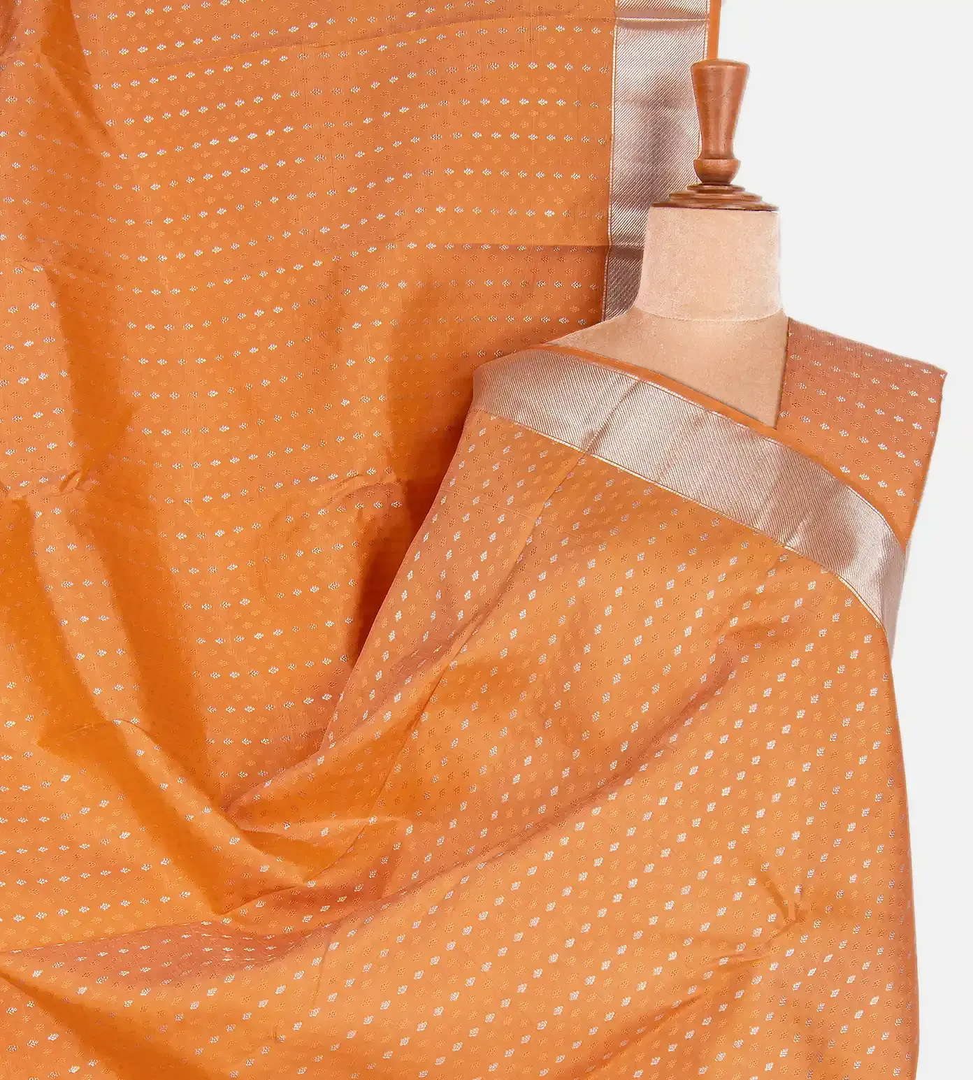Navratri Colours That Turn Devotion into Drapes for Nine Nights-4