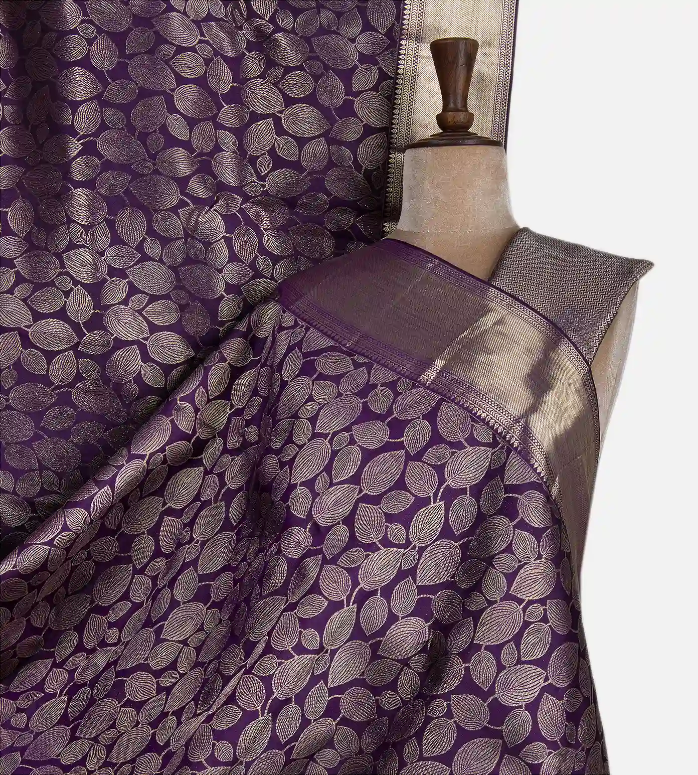 Navratri Colours That Turn Devotion into Drapes for Nine Nights-9