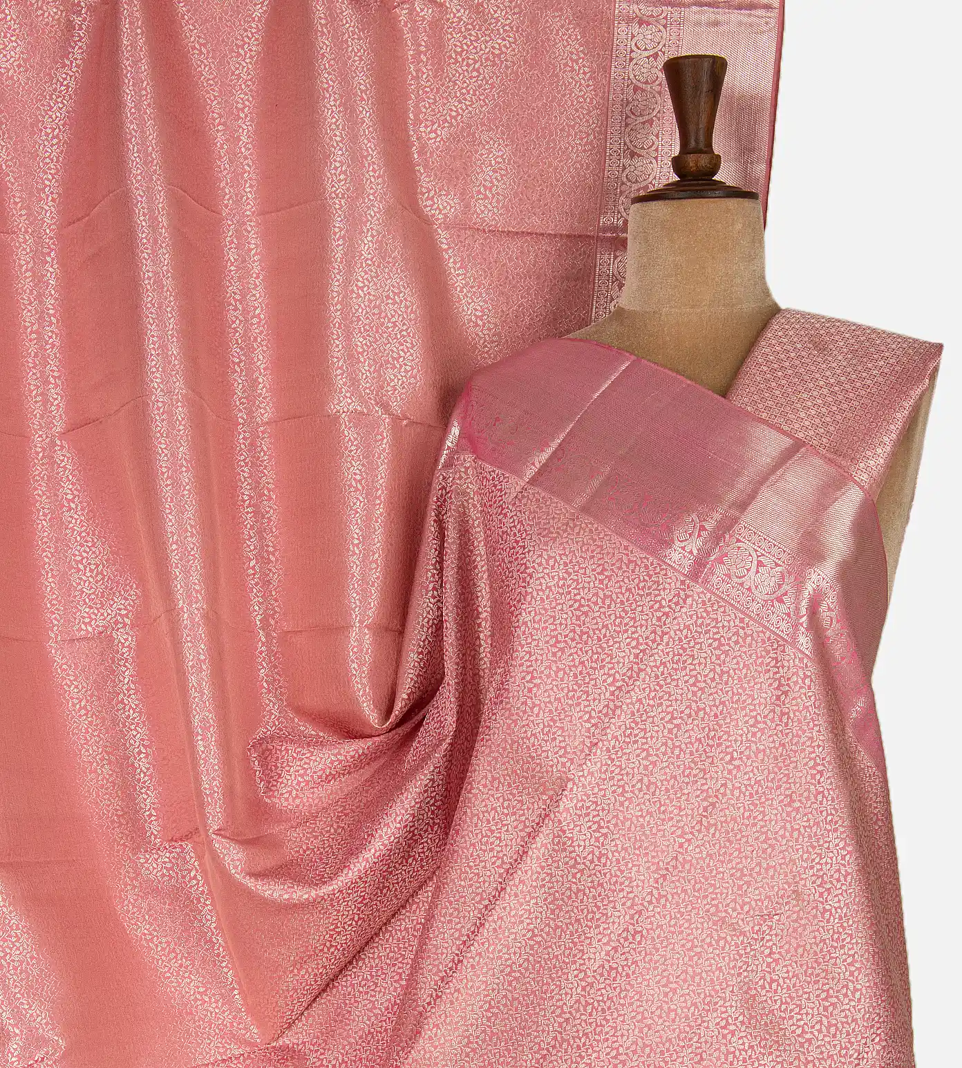 Festive Charm: Curate Your Perfect Christmas Saree with Tulsi Madras-7