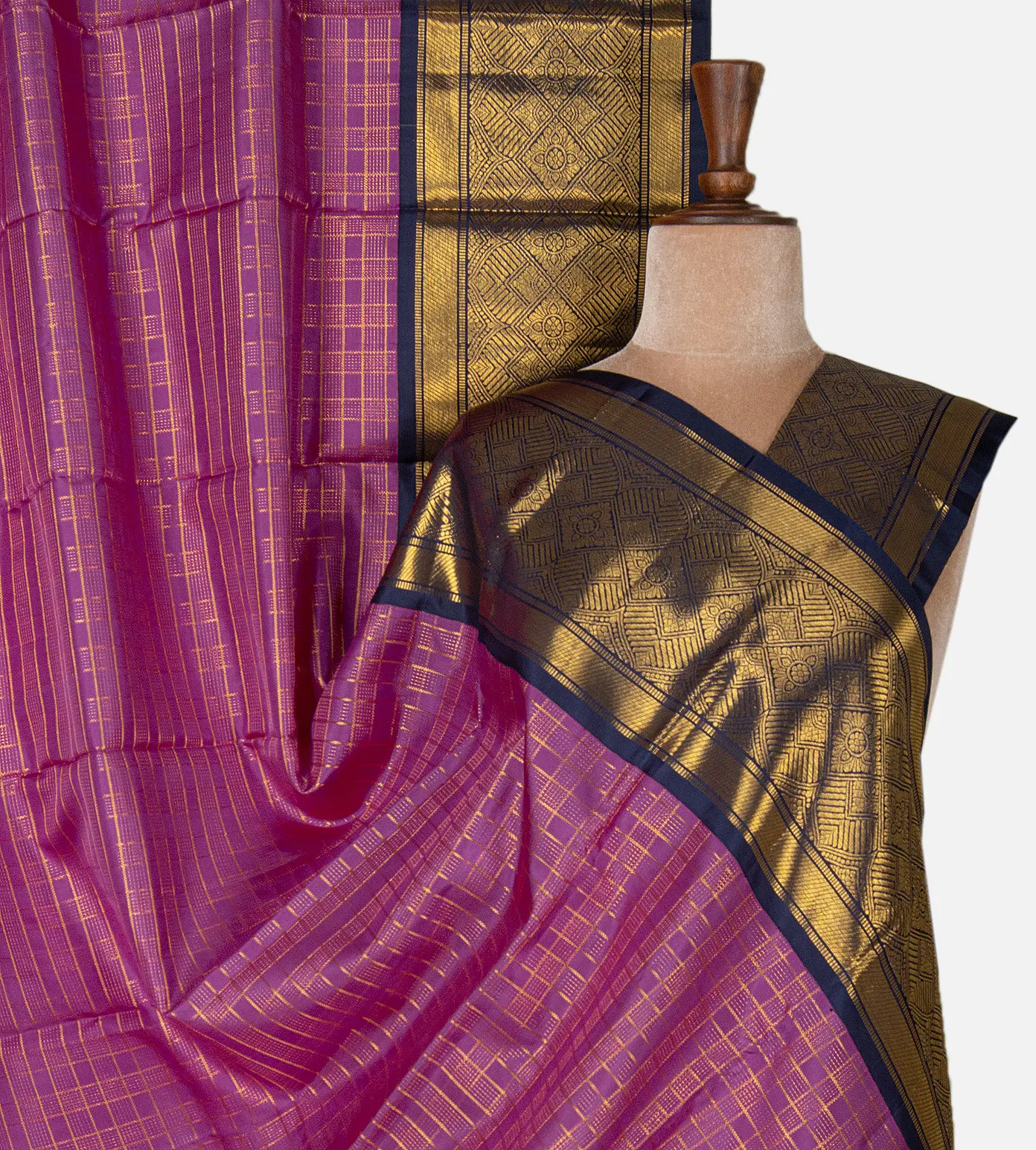 5 Exquisite Handloom Kanchipuram Silk Sarees for the Modern Maximalist Bride-2