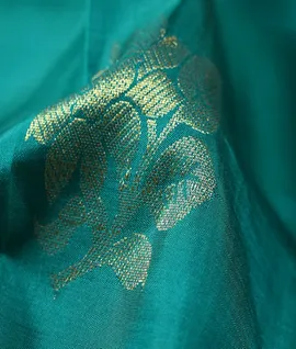 Peacock Green with Orange Contrast Blouse & Pallu Pure Kanjivaram Silk Sarees3