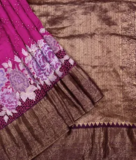 Bandhej Dye With Cut Work Borders Kanjivaram Silk Saree1