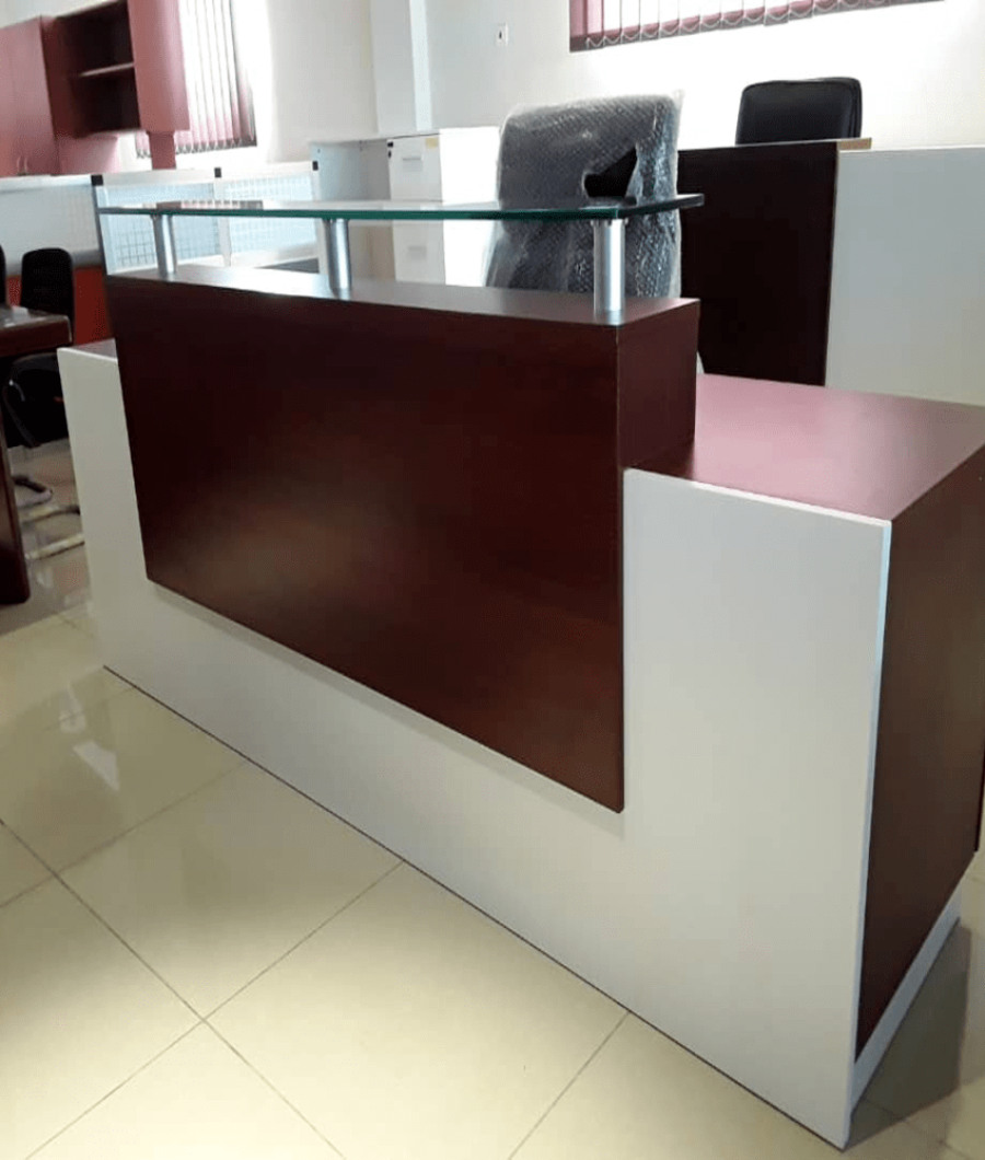 2.4M RECEPTION DESK-A0223