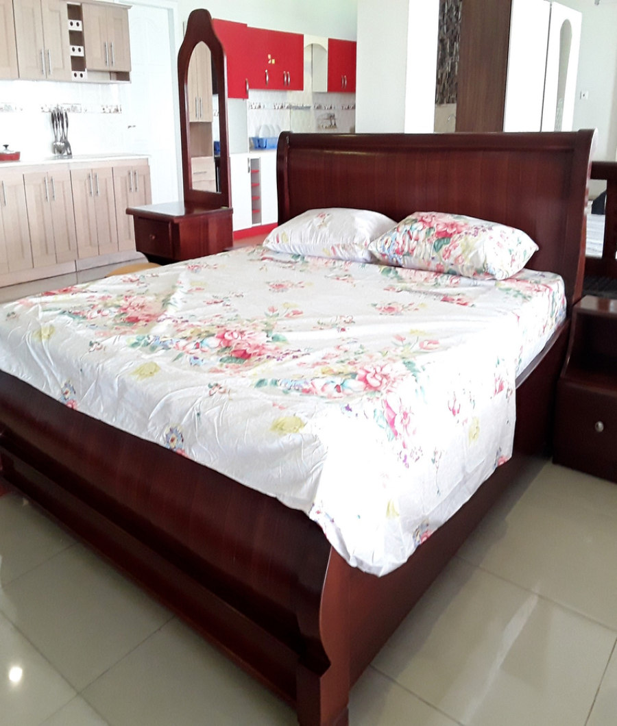 YUTONG QUEEN BED4