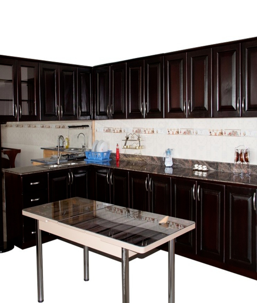 TRADITIONAL STYLE KITCHEN WITH GRANITE WORKTOP1
