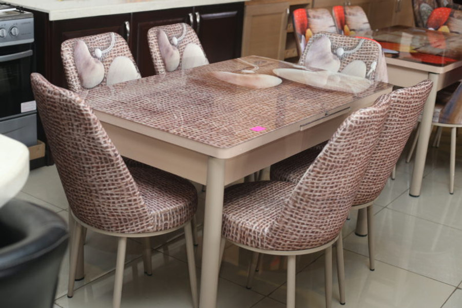 Extendable Glass Dining set1