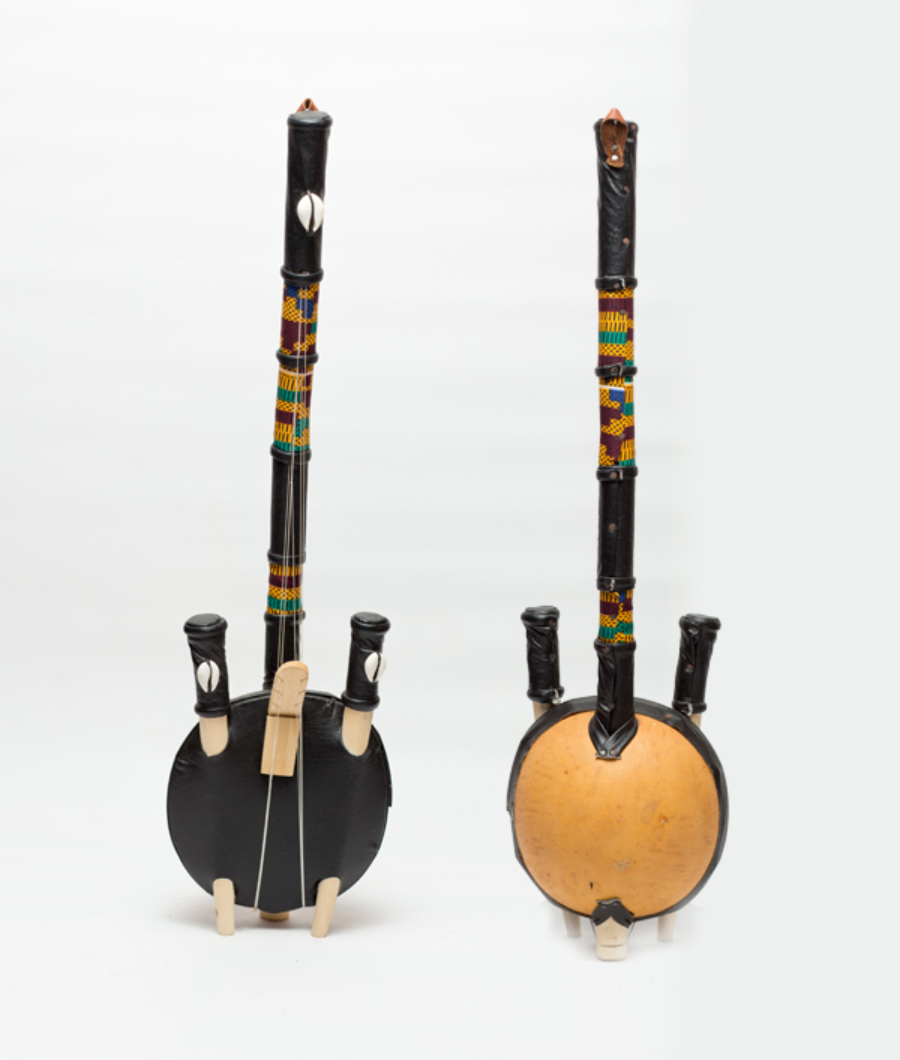 VINTAGE AFRICAN GUITAR1