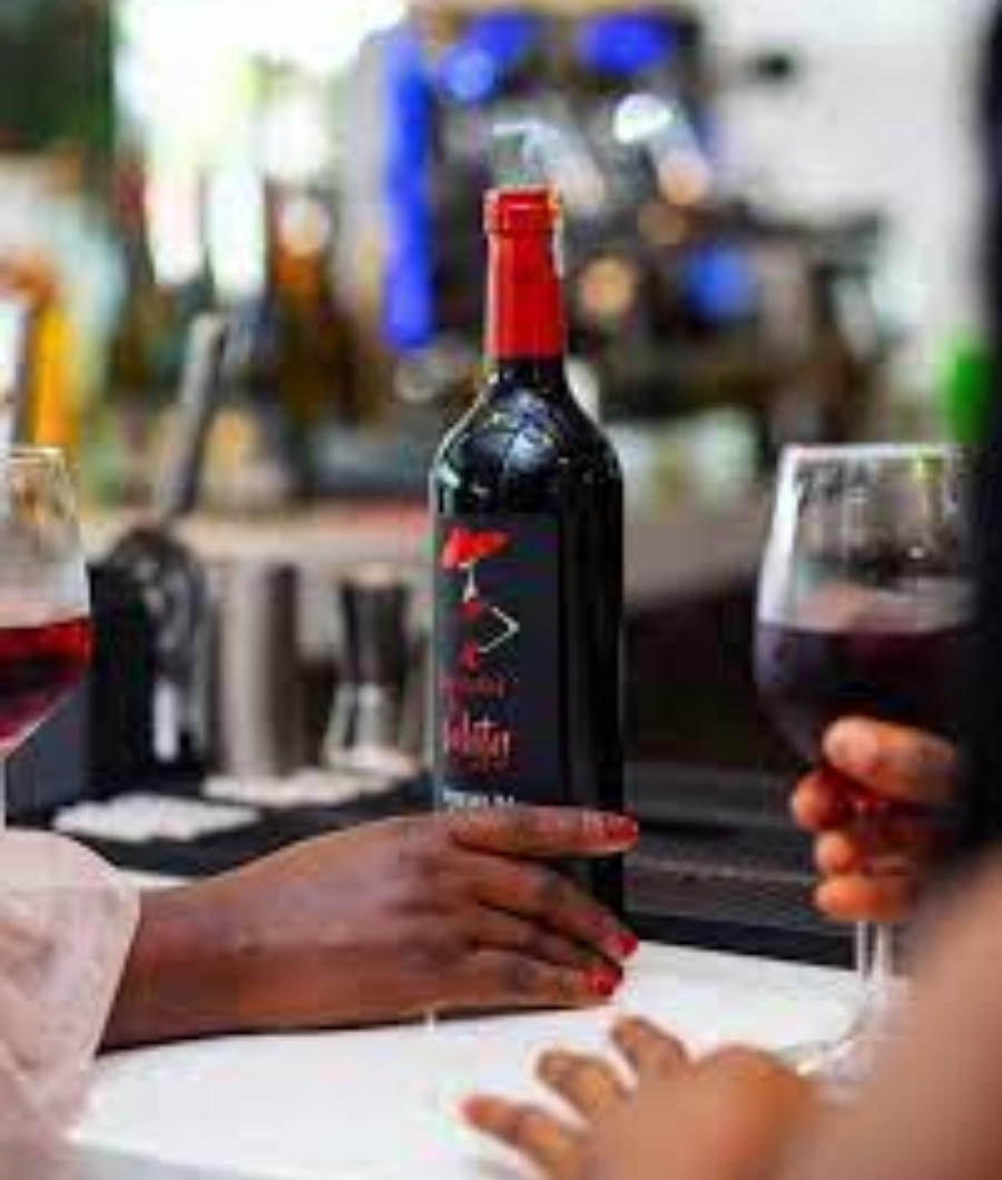 CORAZON DE LOLITA SYRAH, CABERNET SAUVIGNON, GARNACHE TONTA (PREMIUM COUPAGE)3