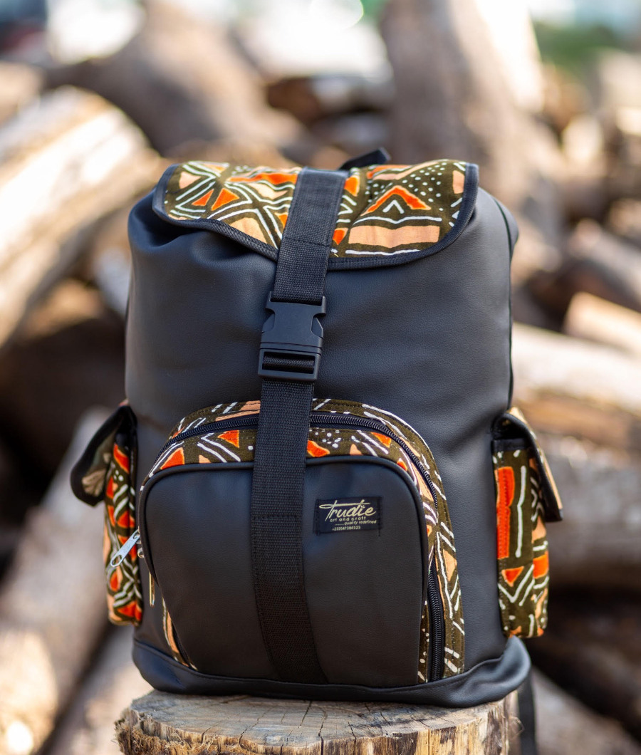 Eyrami Rucksack Black & Wax Print Backpack1