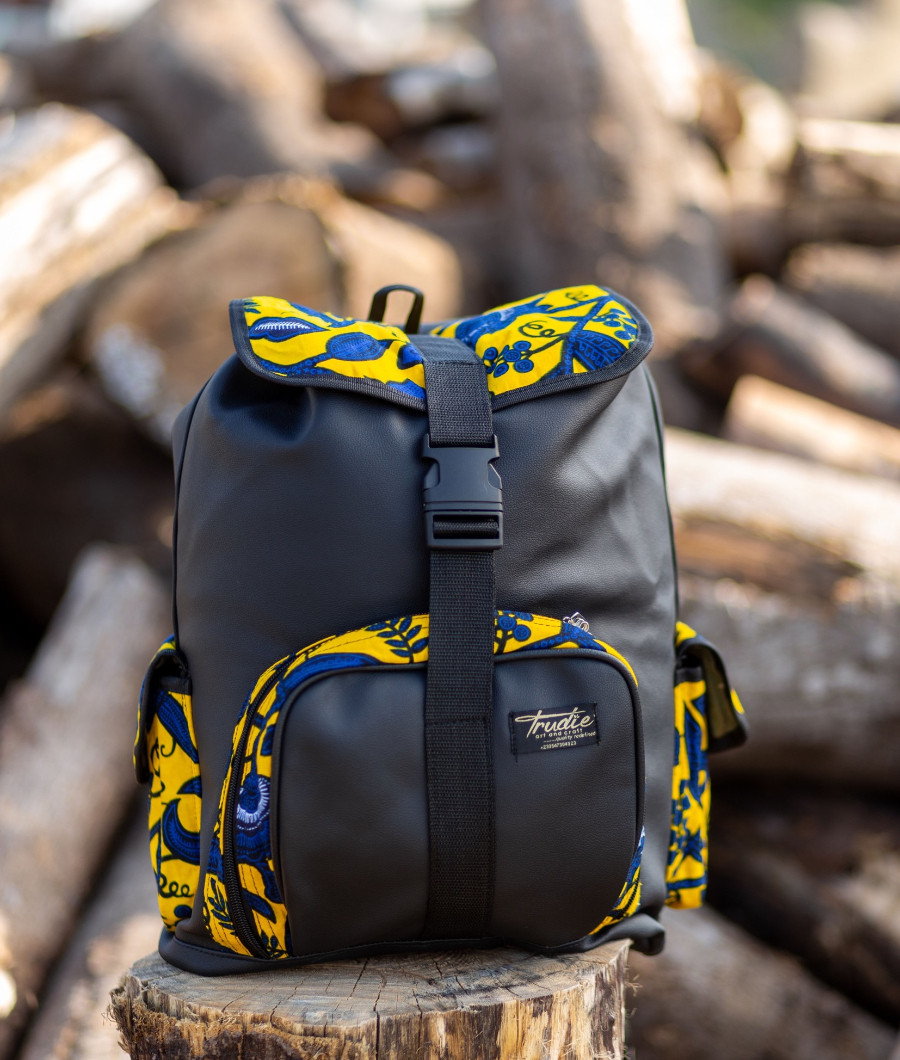 Eyrami Rucksack - Black & Wax Print1