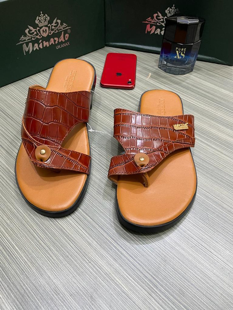 Men's Slippers - Brown3