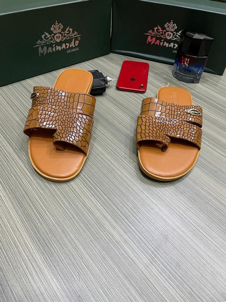 Men's Slippers - Brown4