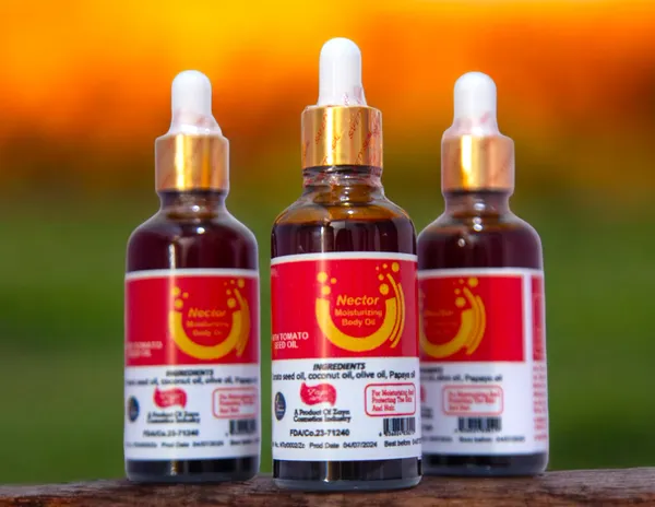 nector-moisturizing-tomato-seed-oil-50ml-b