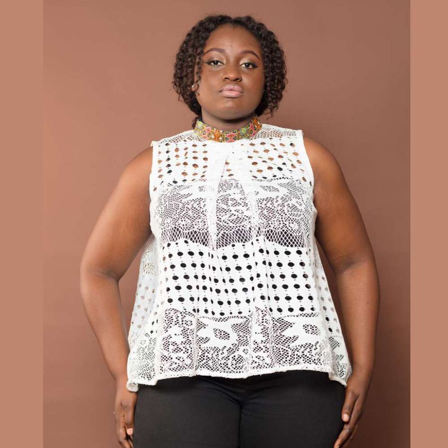 Sleeveless Lace Blouse1