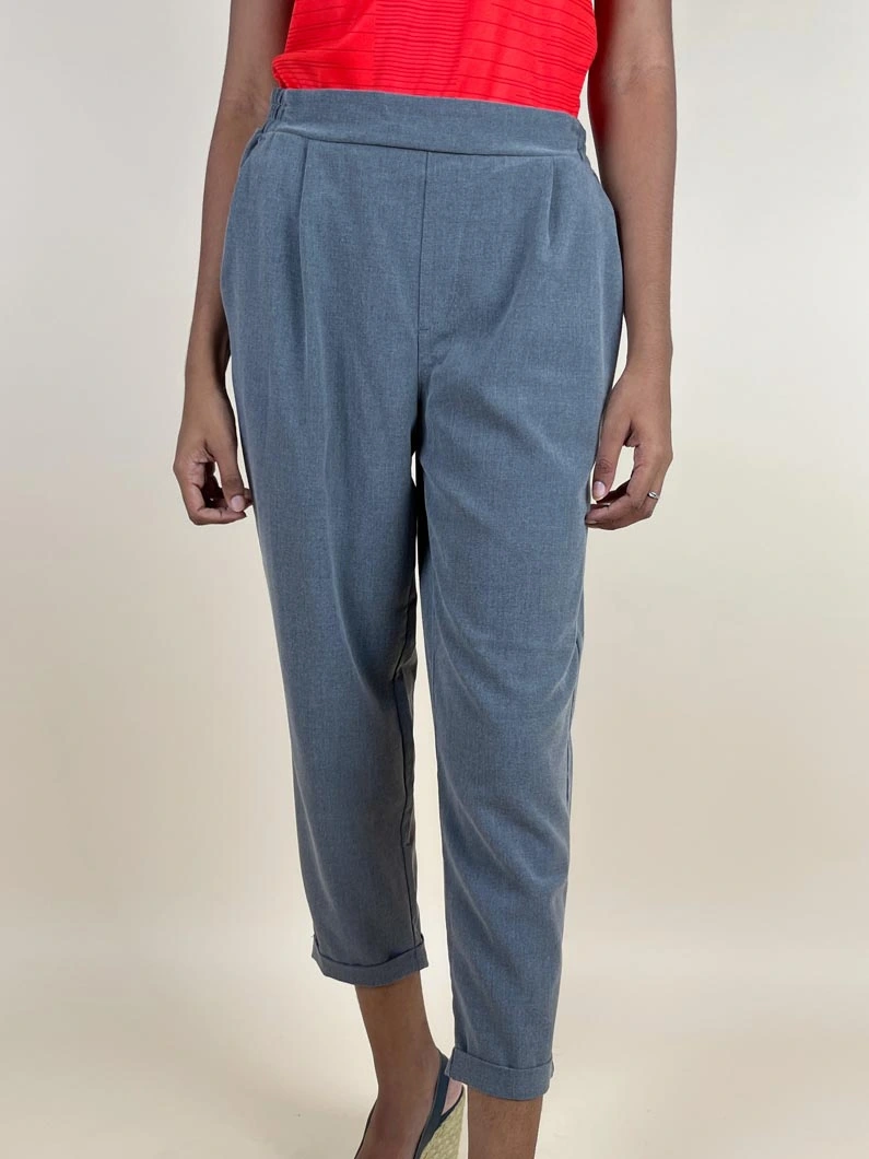 Wide-leg smart trousers with darts - pull&bear