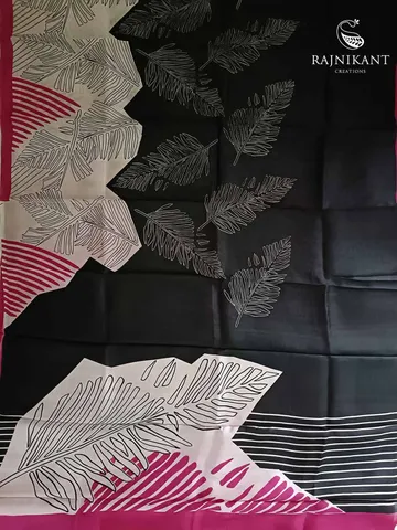 Black & Pink Printed Murshidabad Silk Saree3