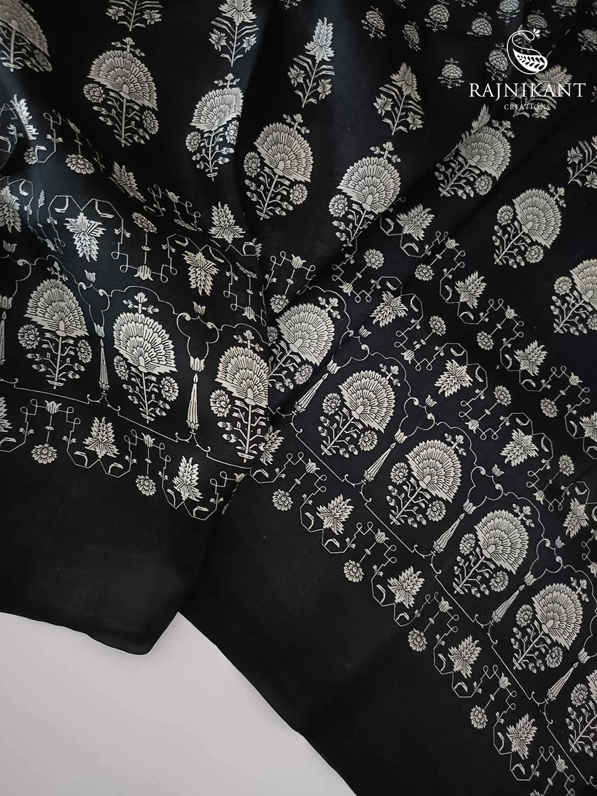 mughal-motifs-printed-on-black-murshidabad-silk-saree-rka6137-10-a