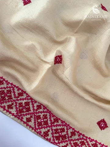 cream-coloured-kutchwork-tussar-silk-saree-rka4386-1-e