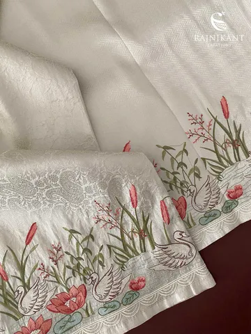 pearl-white-banarasi-jacquard-crepe-saree-with-swans-rka9695-2-a