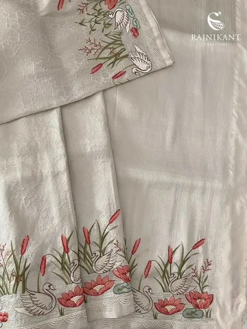 pearl-white-banarasi-jacquard-crepe-saree-with-swans-rka9695-2-b