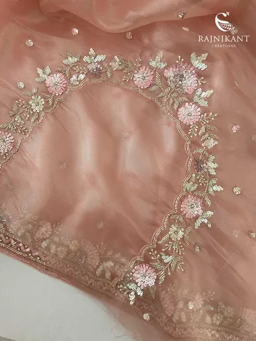 cocktail-charm-on-tissue-rka9926-e