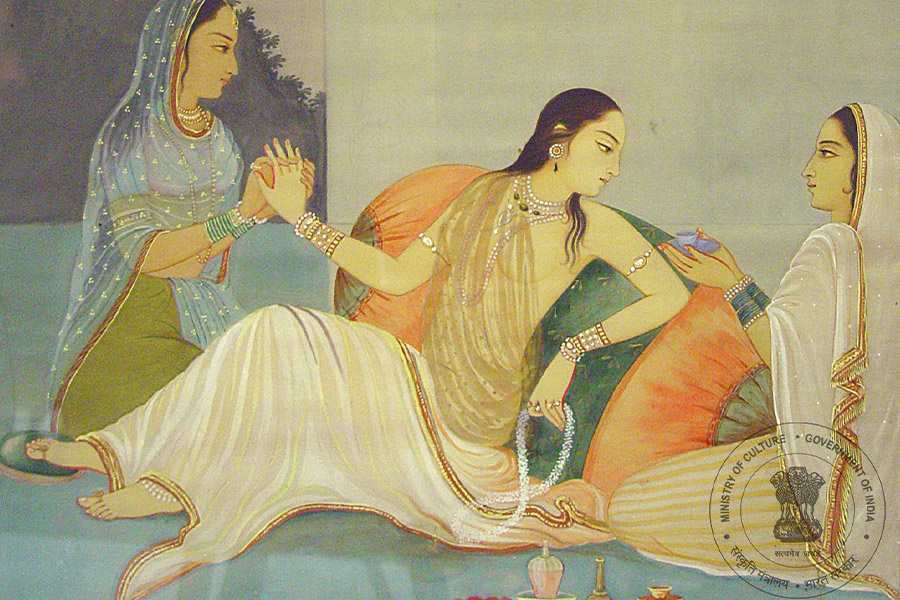 The Timeless Elegance: Your Fun Guide to the Fascinating History of Sarees-1