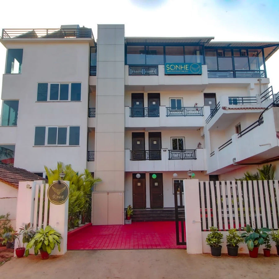Upar Hotels - Best Budget Hotels in Bambolim Beach, Goa