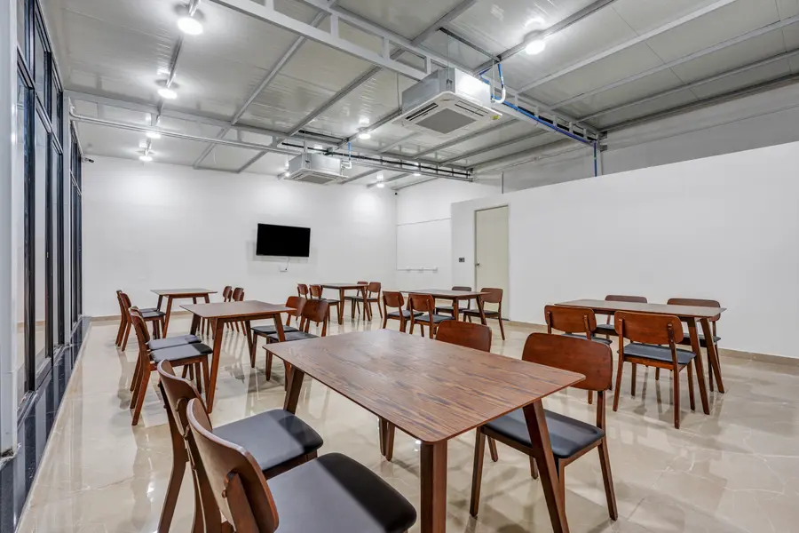 Click to view image upar-hotels-brookefield-dining