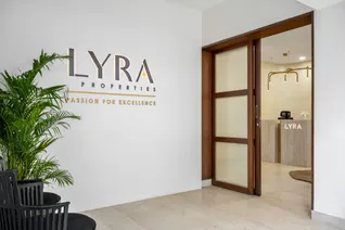 lyra-office-00023-a