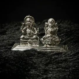 Divine Silver Ganesha Lakshmi Idol1