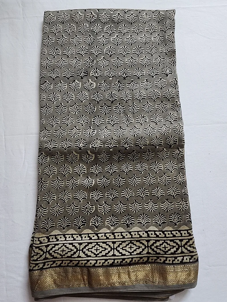 Grey Maheshwari Silk1