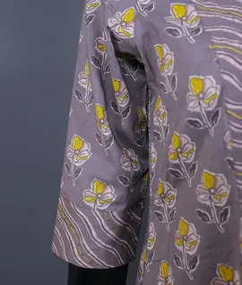 floral-motif-elegance-with-leheriya-hand-embroidered-contrast-yoke-hsk0005-d