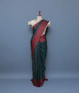 bottle-green-soft-silk-saree-geometric-zari-weave-hny00632-b