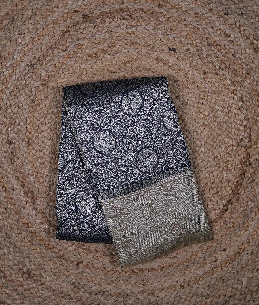 navy-blue-peacock-motif-kanjivaram-vegan-silk-saree-hny00680-a