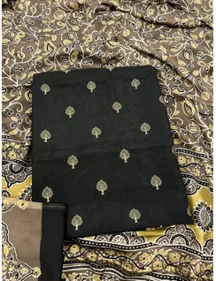 black-color-banarasi-silk-material-hnydm0093-a