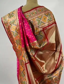 Pink Patola Silk Saree3