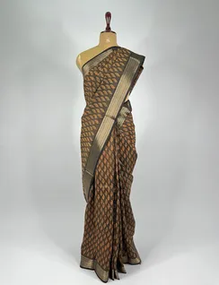 brown-and-mustard-color-bagru-print-silk-saree-hny0022-b