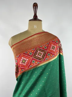 Emerald green color Patola silk saree3