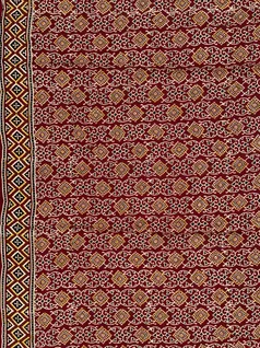 maroon-color-ajrak-print-on-modal-ghatchola-silk-saree-hny0366-e