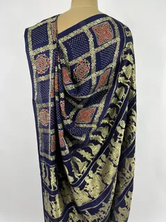 navy-blue-color-ajrak-print-on-modal-ghatchola-silk-saree-hny0367-d