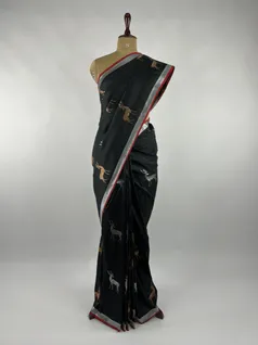 Black color banarasi silk saree2