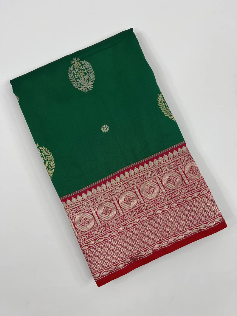 Emerald green color kanjivaram silk saree1
